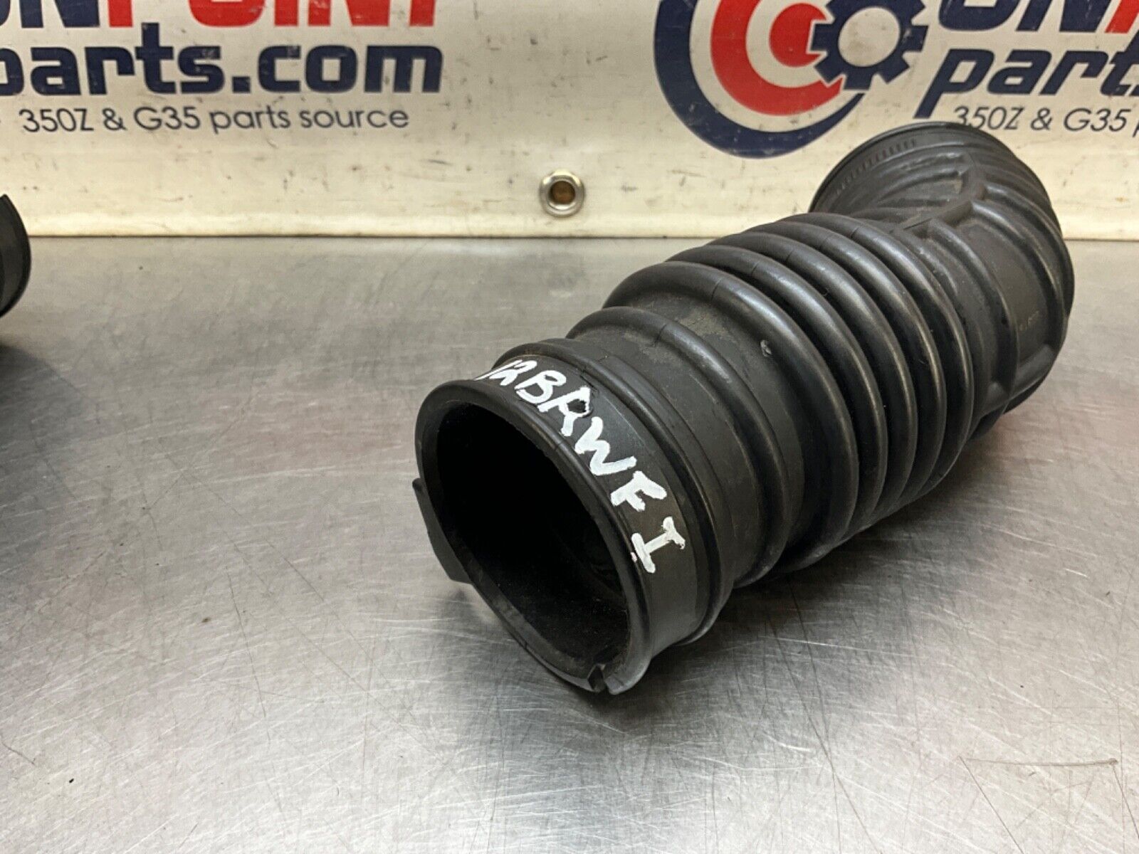2 2009 Infiniti V36 G37 VQ37VHR Left Right Air Intake Tube Ducts OEM 12BAWFI - On Point Parts Inc