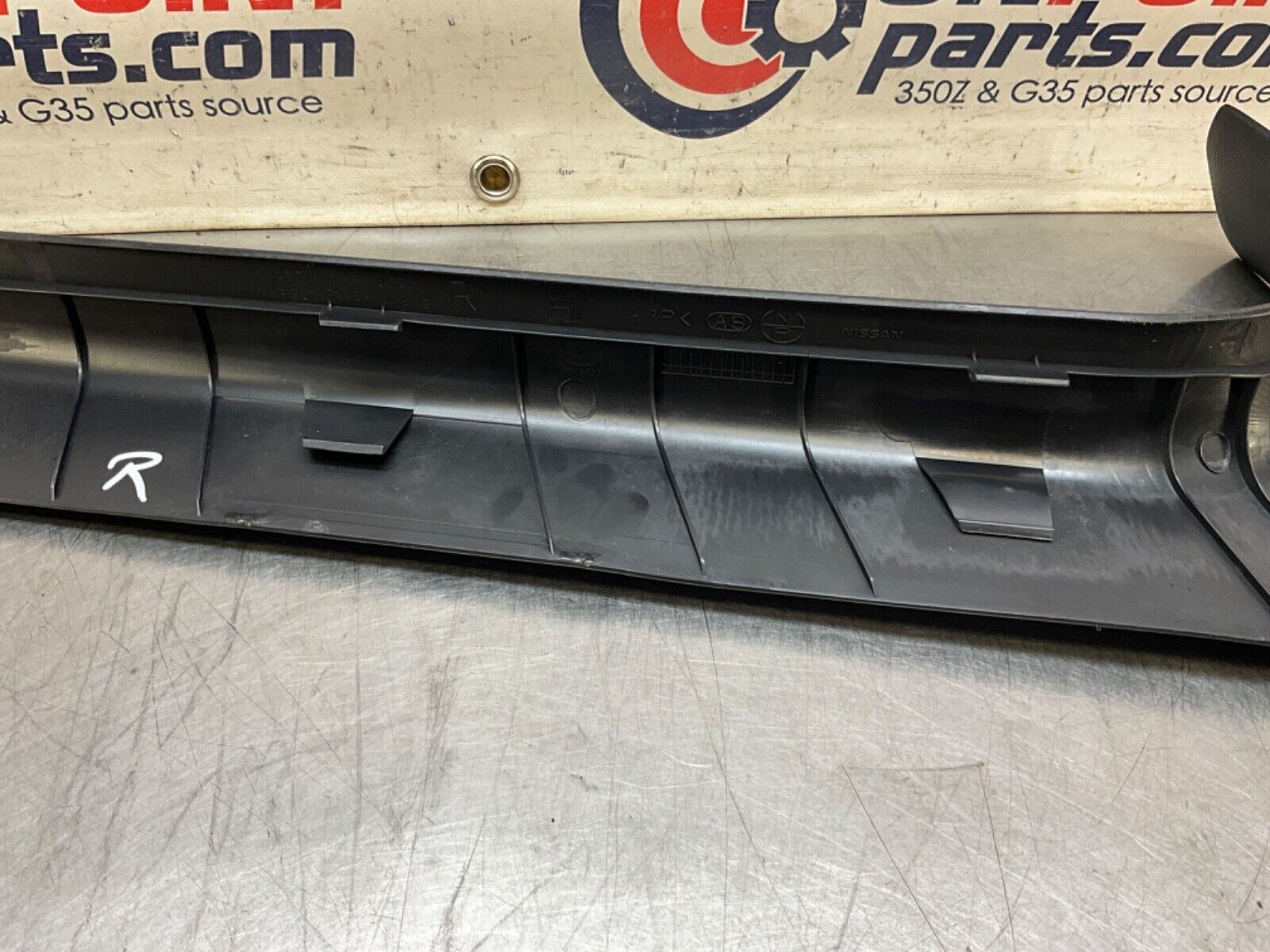 2009 Infiniti G37 Sedan Passenger Right Front Door Sill Trim OEM 12BAWF7 - On Point Parts Inc