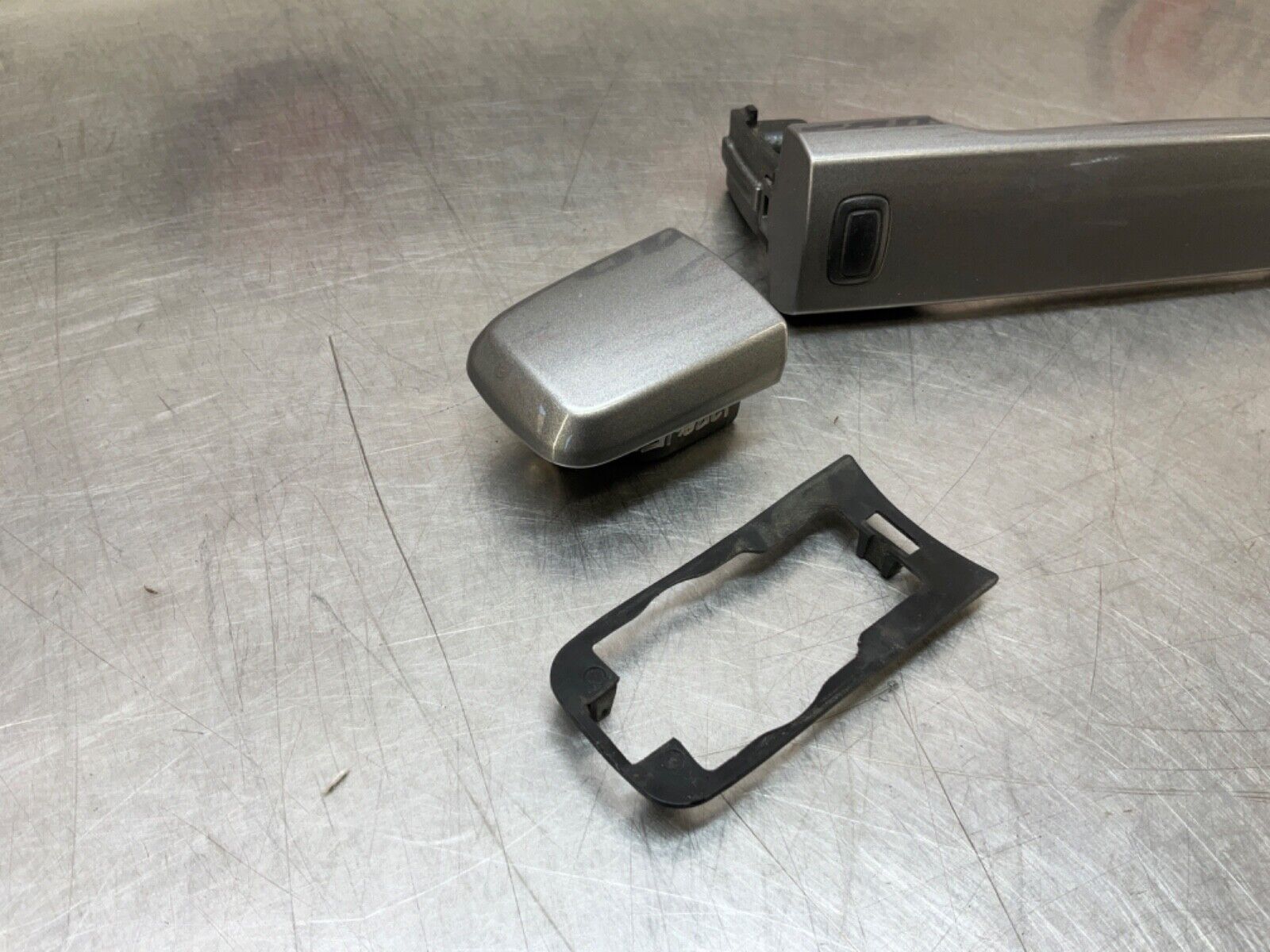 2009 Infiniti V36 G37 Passenger Right Front Exterior Door Handle OEM 12BAWFE - On Point Parts Inc