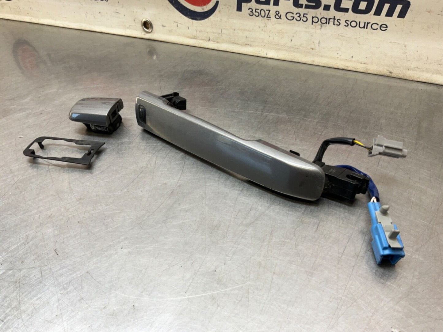 2009 Infiniti V36 G37 Passenger Right Front Exterior Door Handle OEM 12BAWFE - On Point Parts Inc