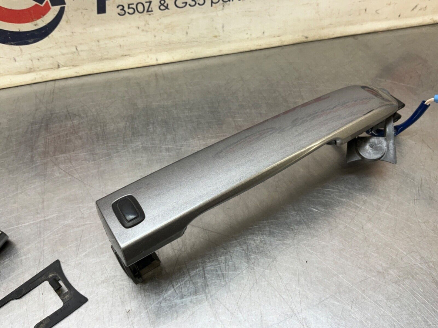 2009 Infiniti V36 G37 Passenger Right Front Exterior Door Handle OEM 12BAWFE - On Point Parts Inc