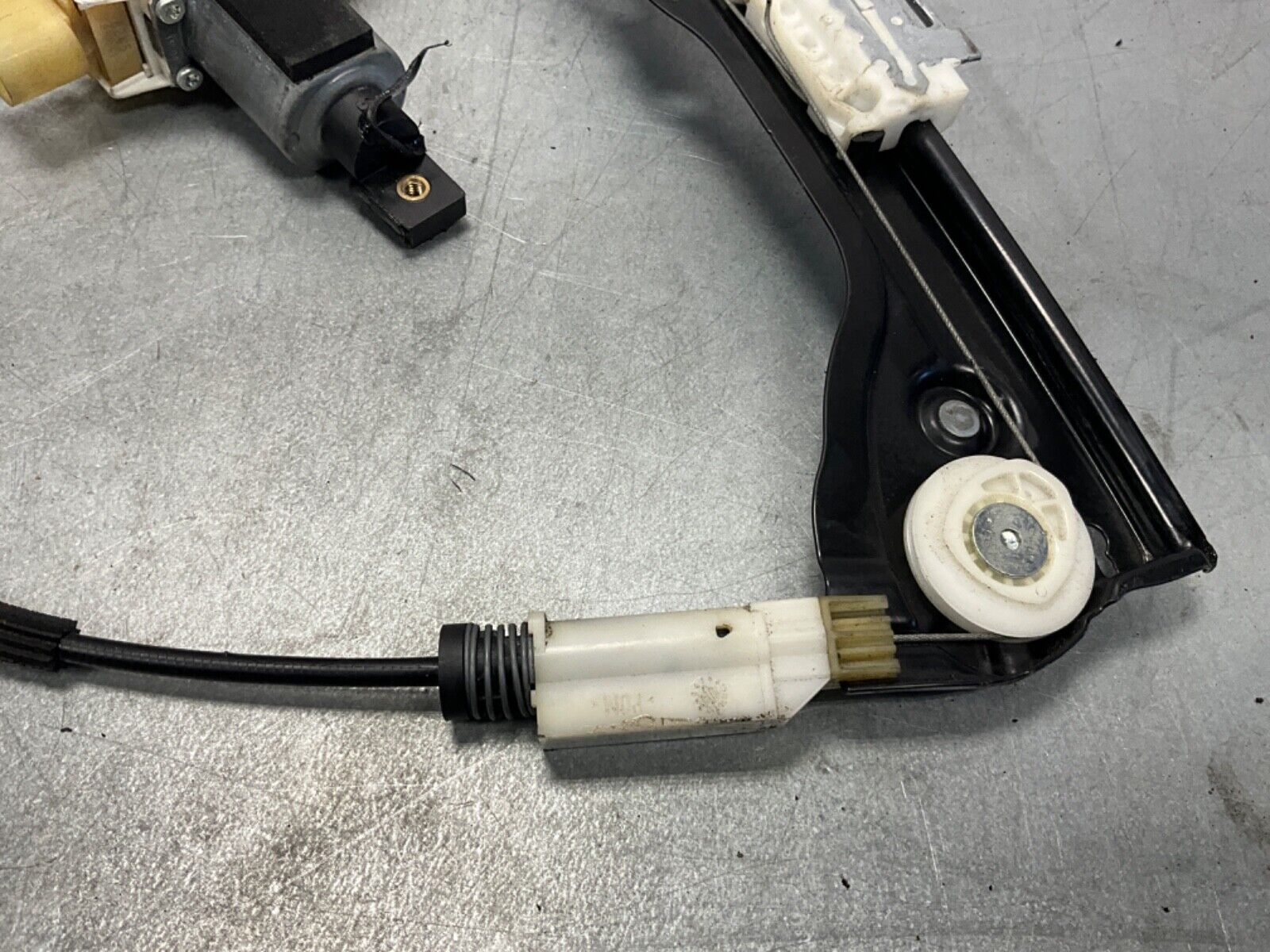 2009 BMW E92 335i Coupe Passenger Right Window Regulator Motor OEM 21BA4FK - On Point Parts Inc