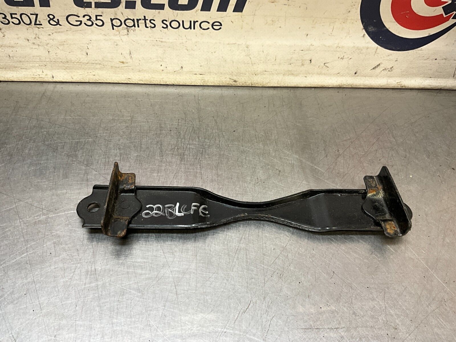 2004 Nissan Z33 350Z Battery Hold Down Bracket Set OEM 22BLCFE - On Point Parts Inc