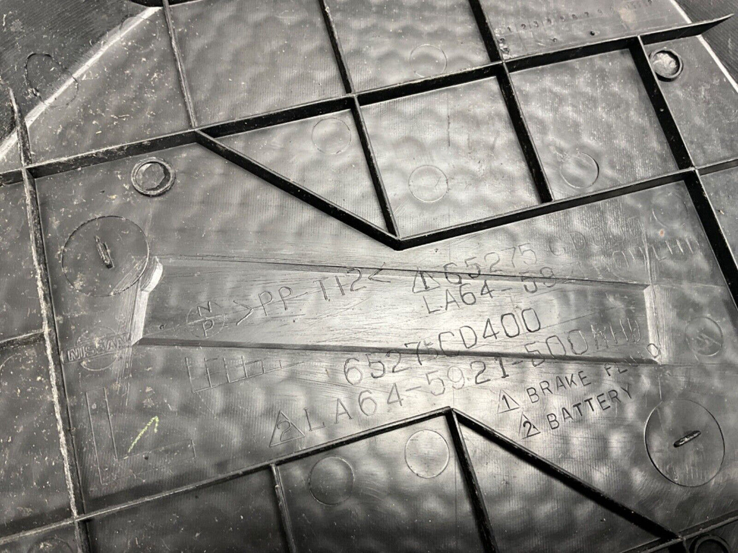 2007 Nissan Z33 350Z Brake Fluid Cover Trim OEM 25BBMF3 - On Point Parts Inc