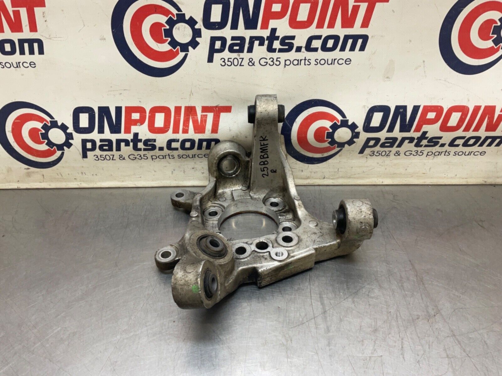2007 Nissan Z33 350Z Passenger Rear Suspension Knuckle Axle Housing OEM 25BBMFK - On Point Parts Inc