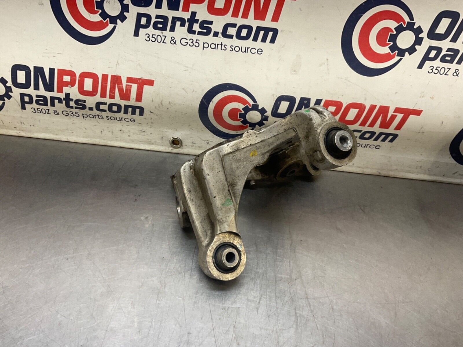 2007 Nissan Z33 350Z Passenger Rear Suspension Knuckle Axle Housing OEM 25BBMFK - On Point Parts Inc