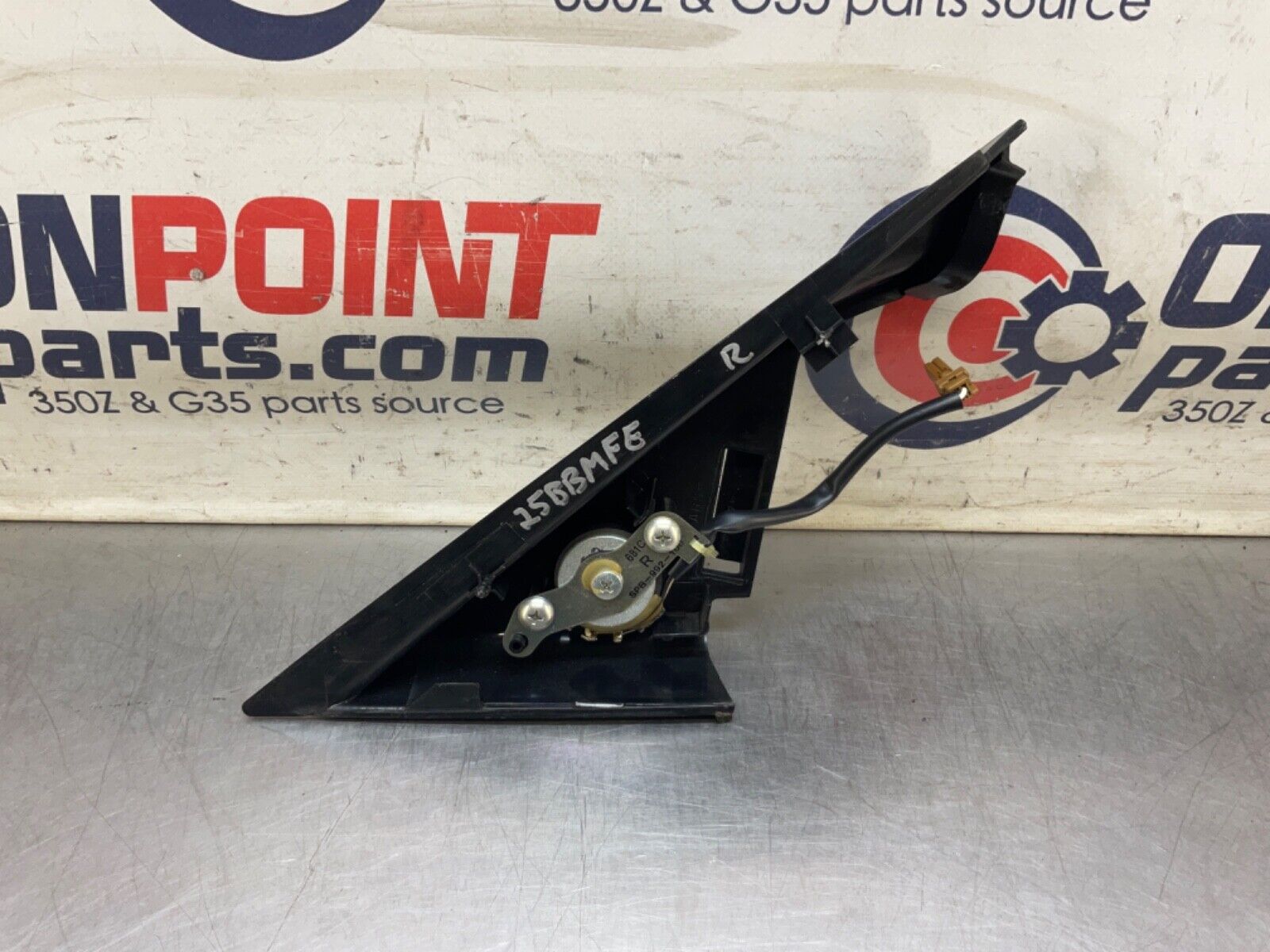 2007 Nissan Z33 350Z Passenger Right Door Tweeter Speaker Cover OEM 25BBMFE - On Point Parts Inc