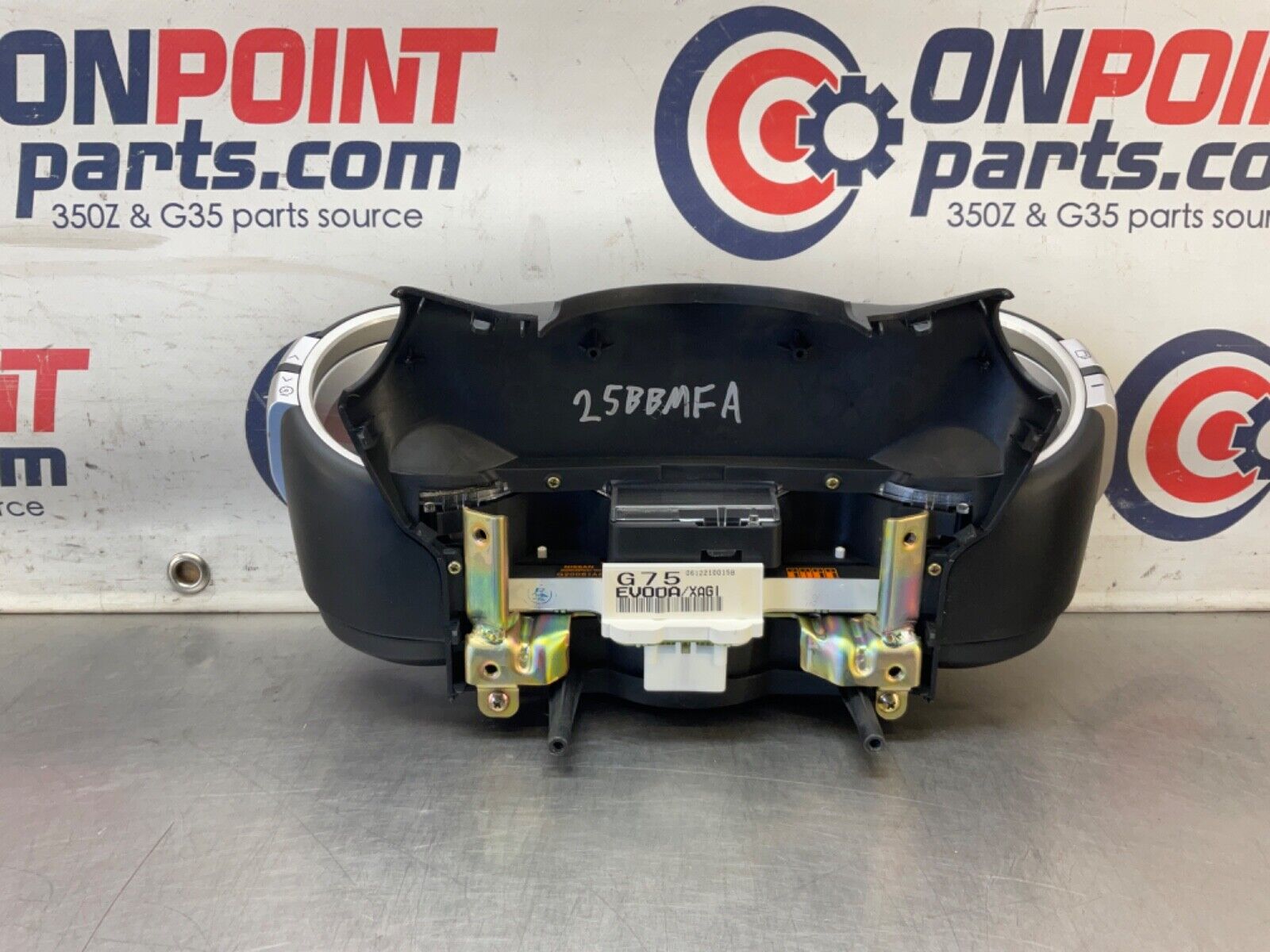 2007 Nissan Z33 350Z Speedometer Instrument Cluster OEM 25BBMFA - On Point Parts Inc