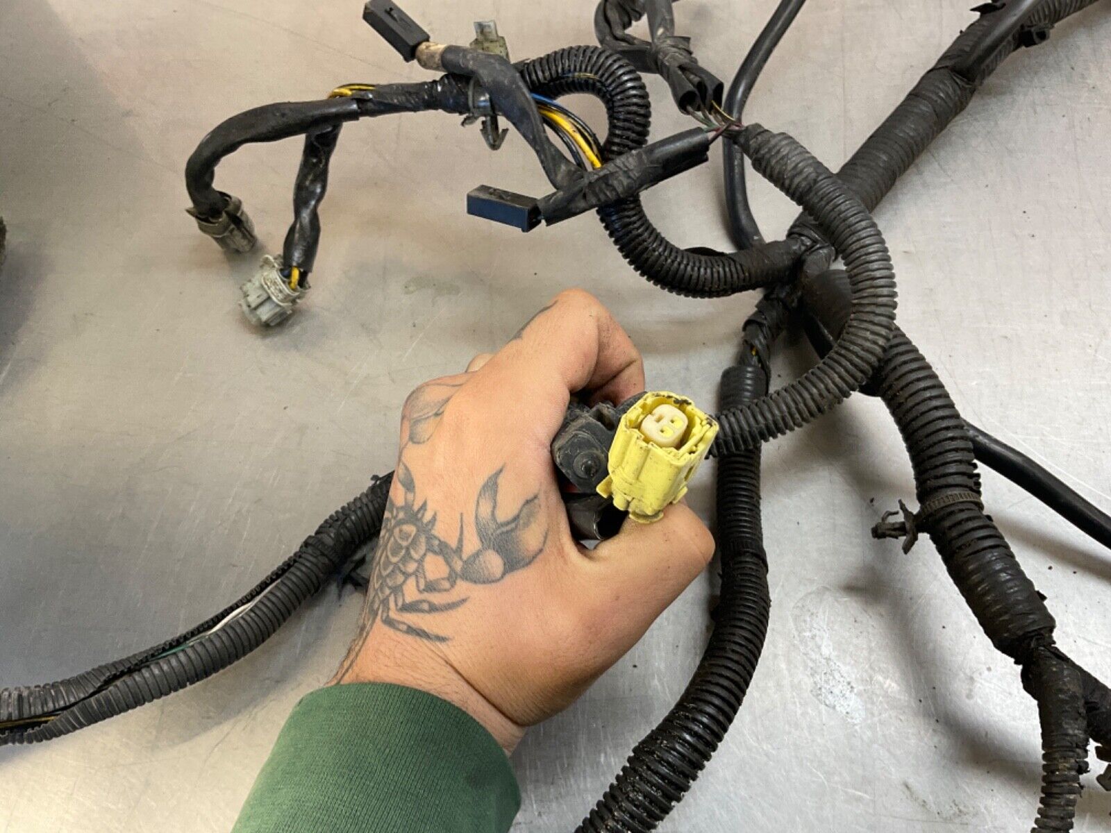 2007 Nissan Z33 350Z VQ35DE High Rev Engine Bay Body Harness MT 143k OEM 25BBMFK - On Point Parts Inc