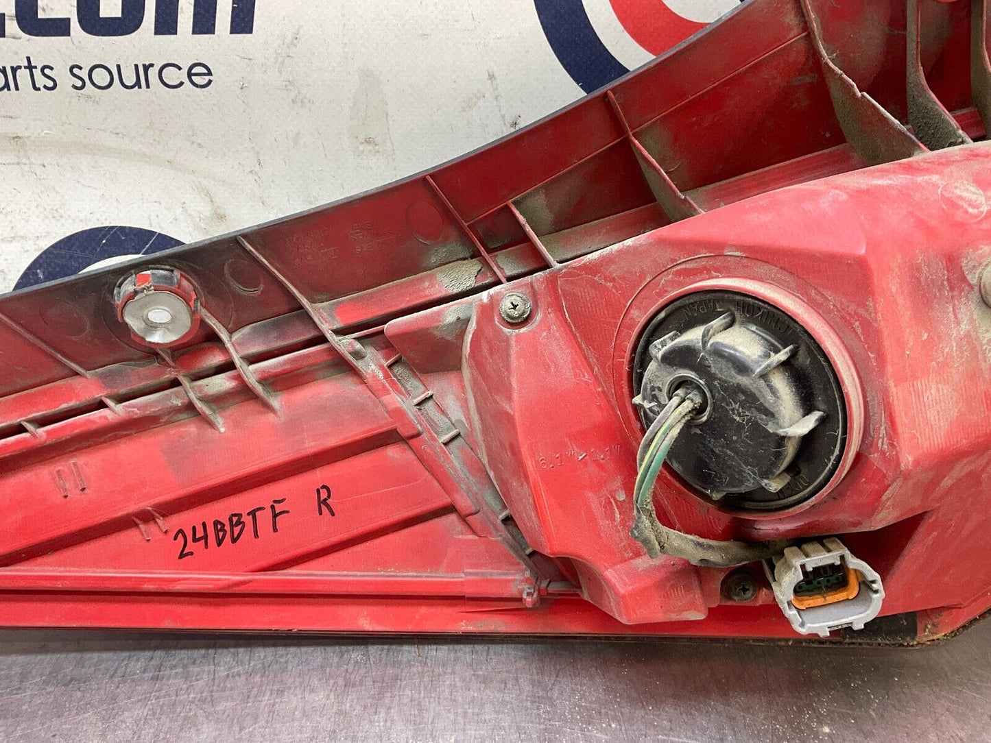 2008 Nissan Z33 350Z Passenger Right Rear Tail Light Assembly OEM 24BBTF2 - On Point Parts Inc