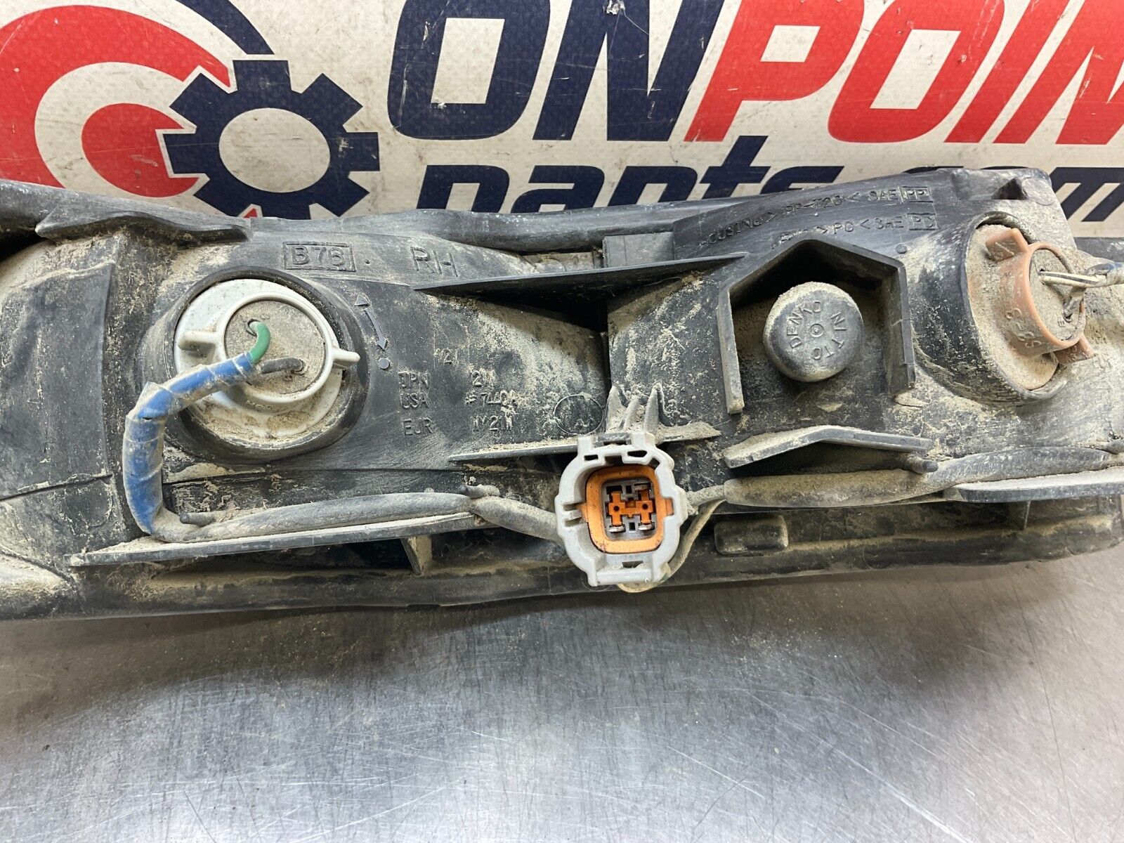 2008 Nissan Z33 350Z Passenger Right Rear Turn Signal Assembly OEM 24BBTFK - On Point Parts Inc