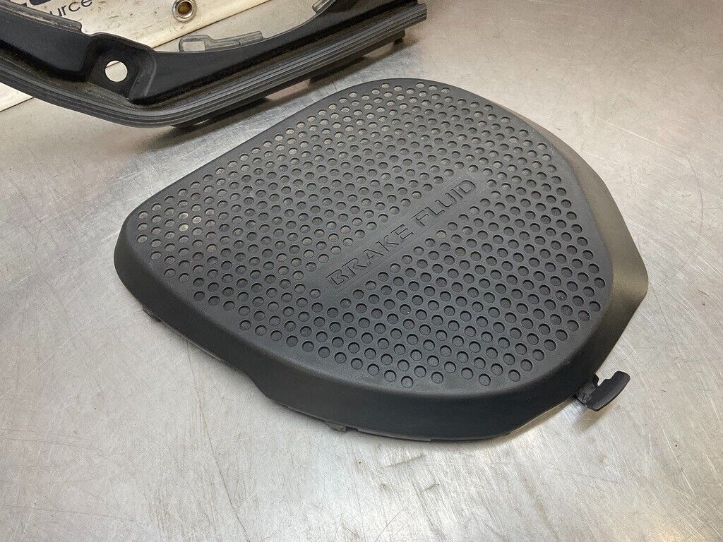 2008 Nissan Z33 350Z Brake Fluid Cover Bezel Trim OEM 24BBTF2 - On Point Parts Inc