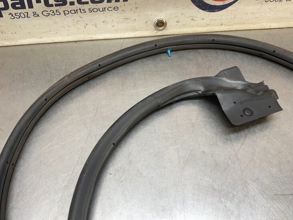 2008 Nissan Z33 350Z Driver Left Door Shell Seal Weatherstrip OEM 24BBTFA - On Point Parts Inc