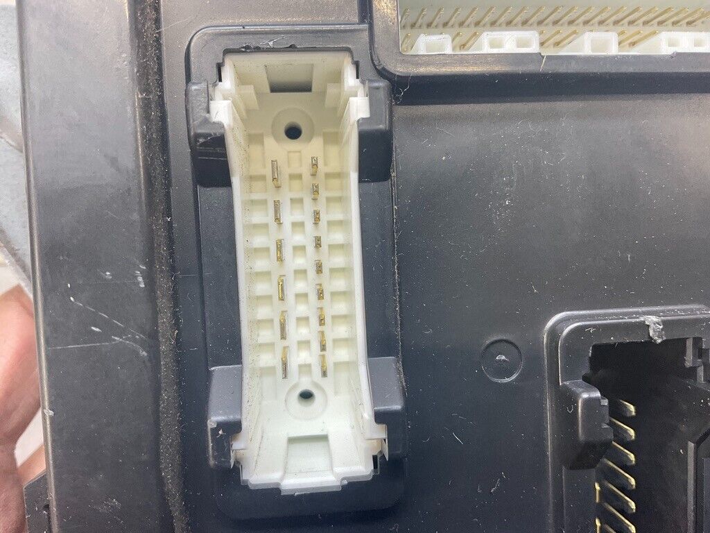 2006 Nissan Z33 350Z BCM Body Control Module 284B1 OEM 11BB1FC - On Point Parts Inc