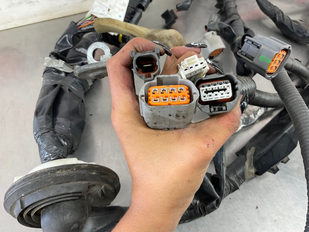 2004 Nissan 350Z Automatic VQ35DE Engine Wiring Harness 70k 24011 OEM 14BEQEI - On Point Parts Inc