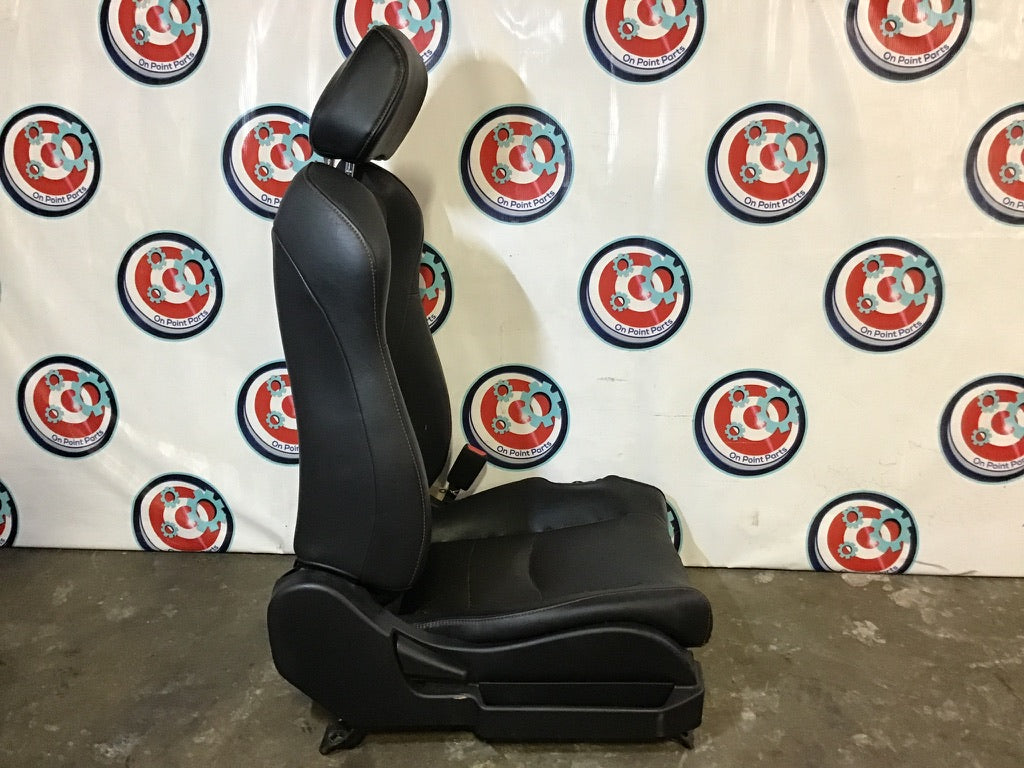 2006 Nissan 350Z Passenger Right Powered Leather Seat with Switches OEM 0BH5C9 - On Point Parts Inc