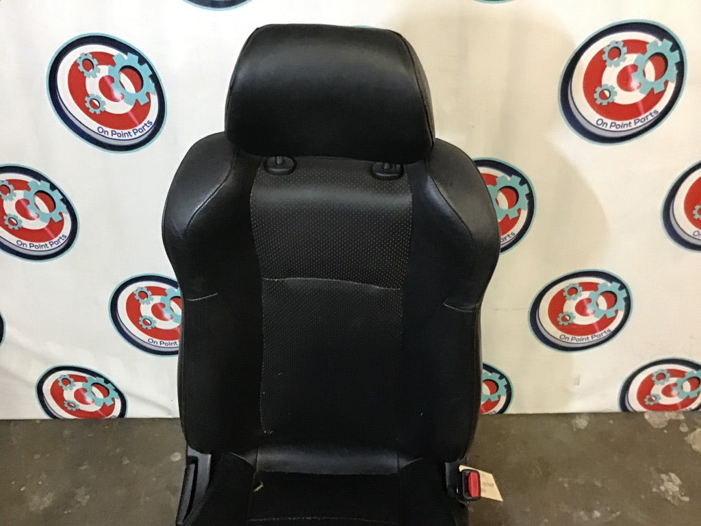 2006 Nissan 350Z Passenger Right Powered Leather Seat with Switches OEM 0BH5C9 - On Point Parts Inc