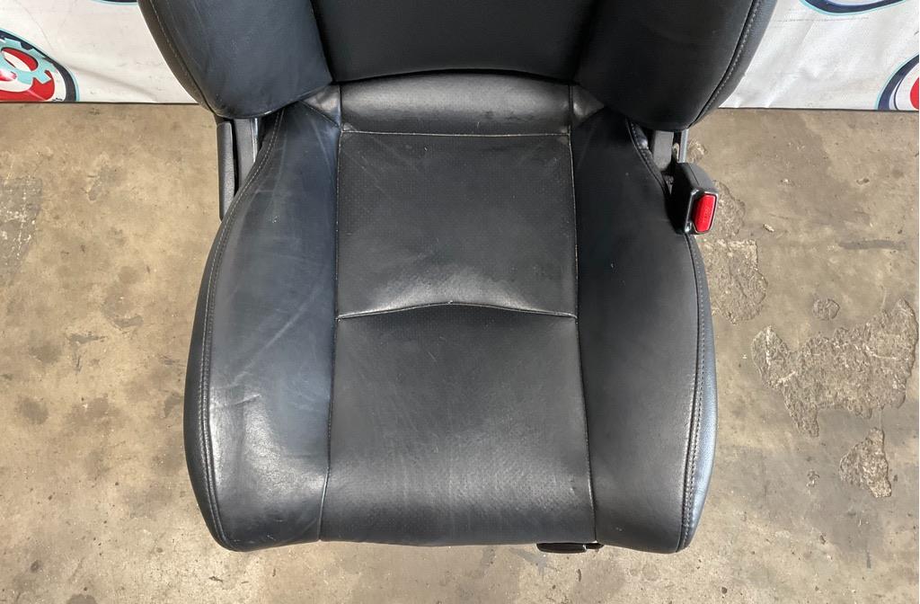 2004 Nissan 350Z Passenger Right Manual Leather Seat OEM 24BIVD9 - On Point Parts Inc