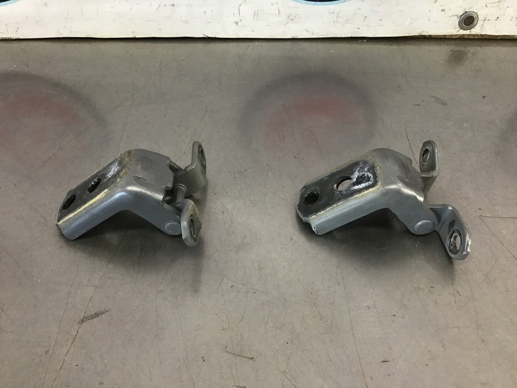 2003 Nissan 350Z Passenger Right Door Hinges OEM 23BDMDE - On Point Parts Inc