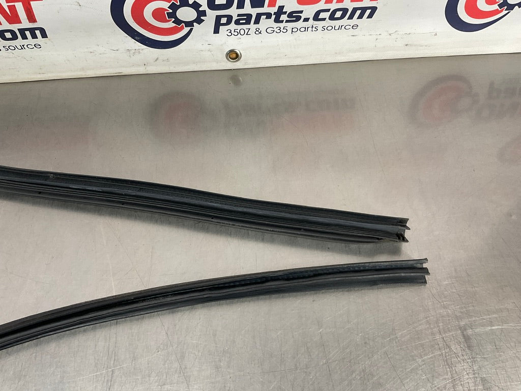 2004 Nissan 350Z Convertible Passenger Right Inner Door Body Seal OEM 14BEQEE - On Point Parts Inc