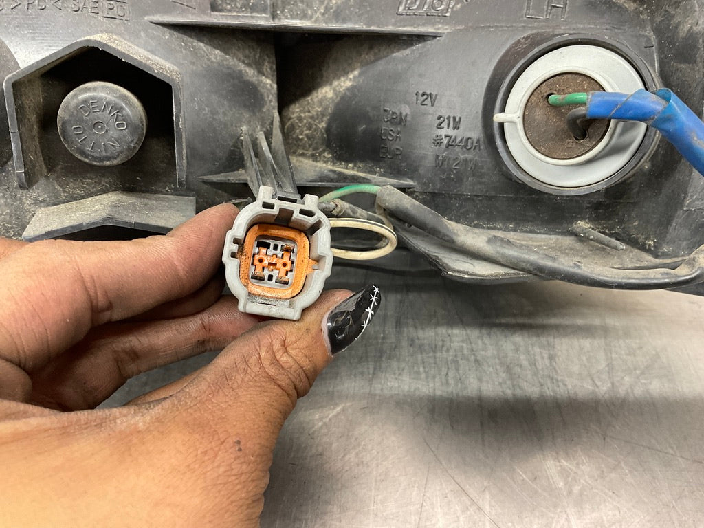 2004 Nissan 350Z Driver Left Rear Bumper Turn Signal Light Assembly OEM 14BEQEG - On Point Parts Inc