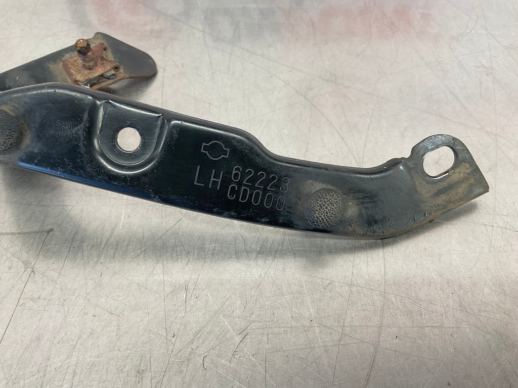 2008 Nissan 350Z Driver Left Front Fender Mount Bracket 62223 OEM 23BJMDA - On Point Parts Inc