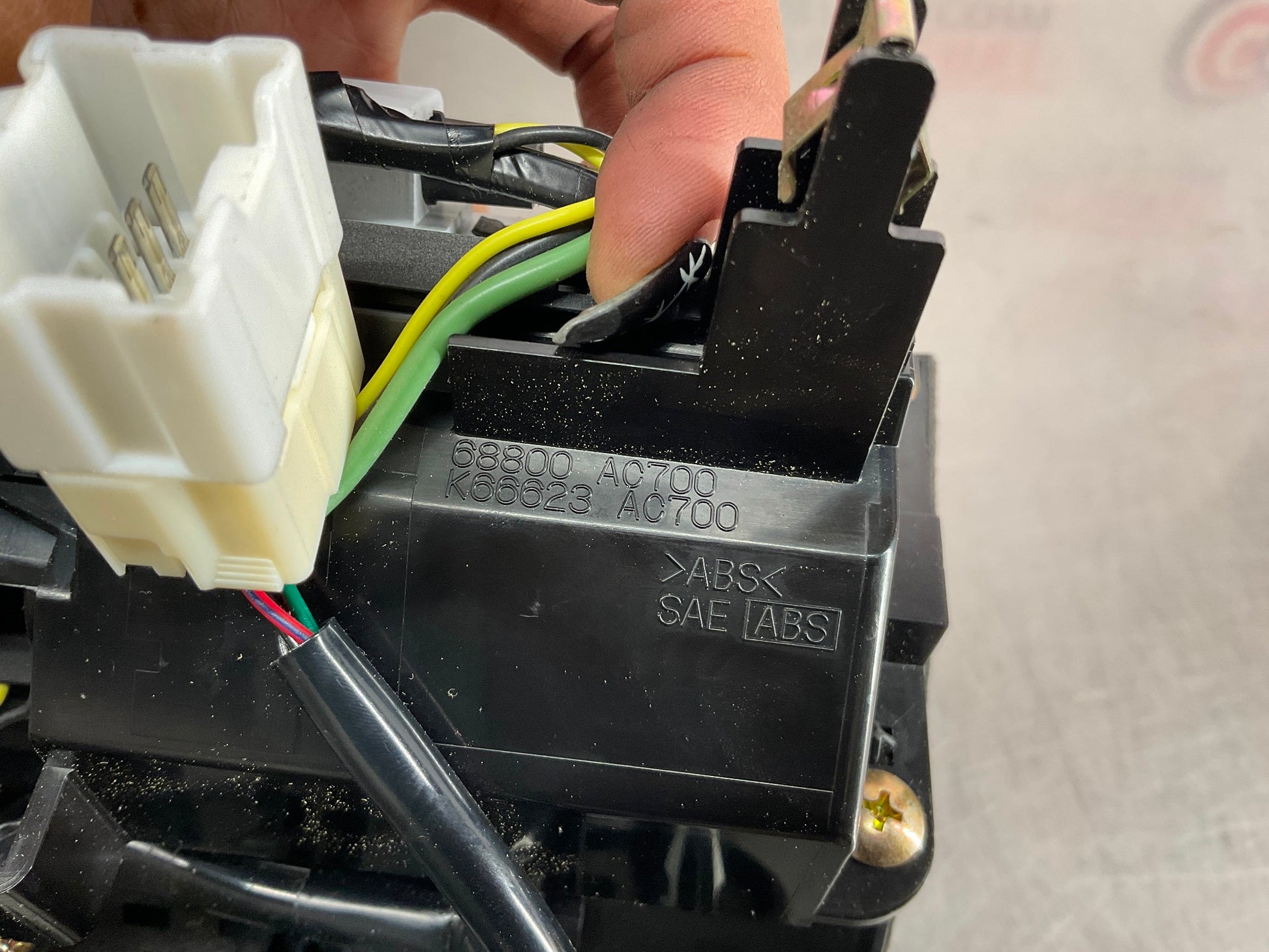 2005 Infiniti G35 Automatic Gear Shifter Bezel Trim 68800 OEM 24BFFEA - On Point Parts Inc