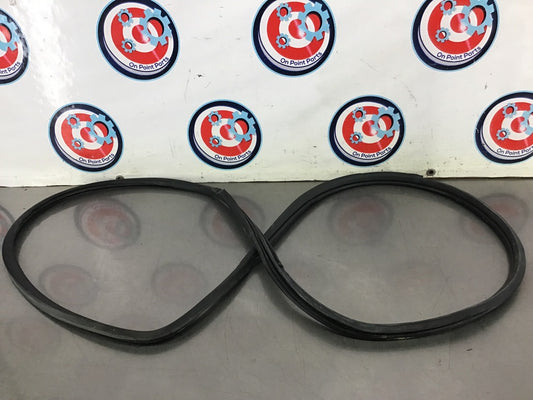 2003 Nissan 350Z Passenger Right Door Seal OEM 12BHJCE - On Point Parts Inc
