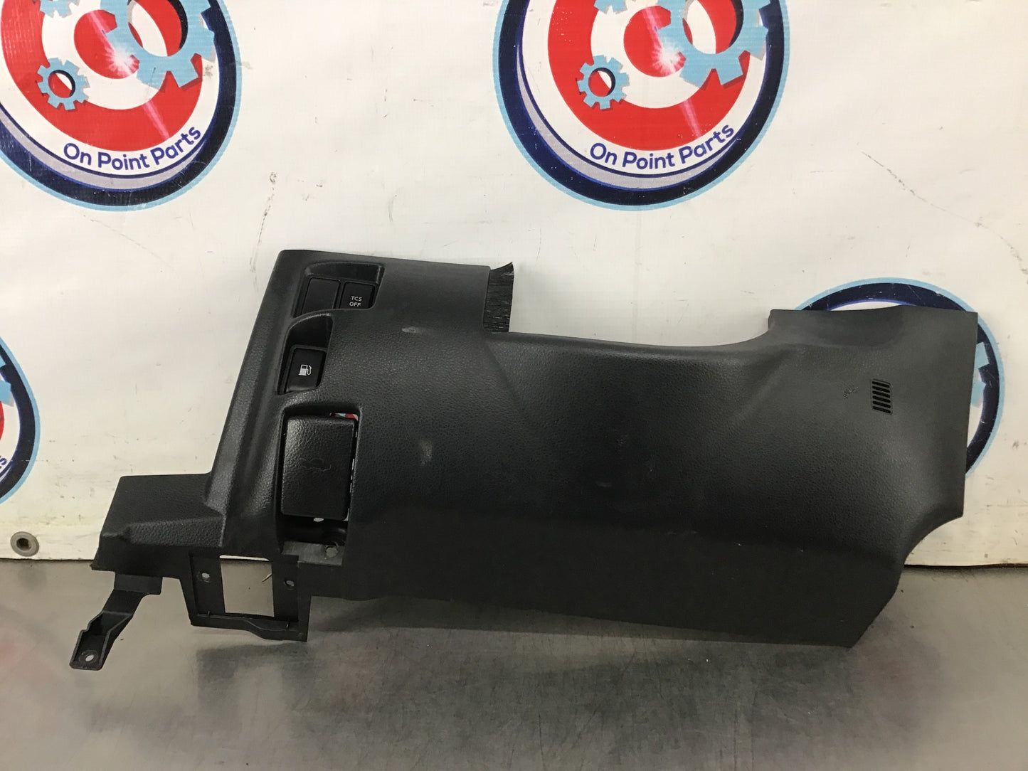 2006 Nissan 350Z Driver Left Lower Steering Center Dash Panel 68106 OEM 21BC7D7 - On Point Parts Inc