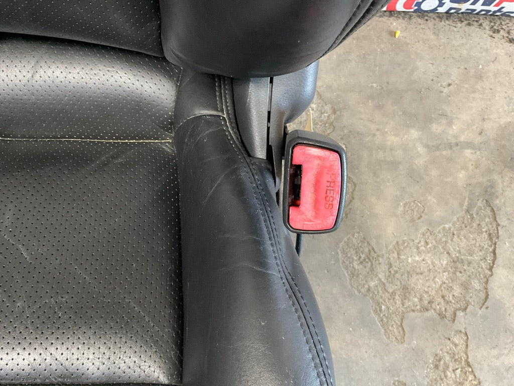 2003 Infiniti G35 Passenger Right Power Leather Seat with Switches OEM 13BEWE9 - On Point Parts Inc