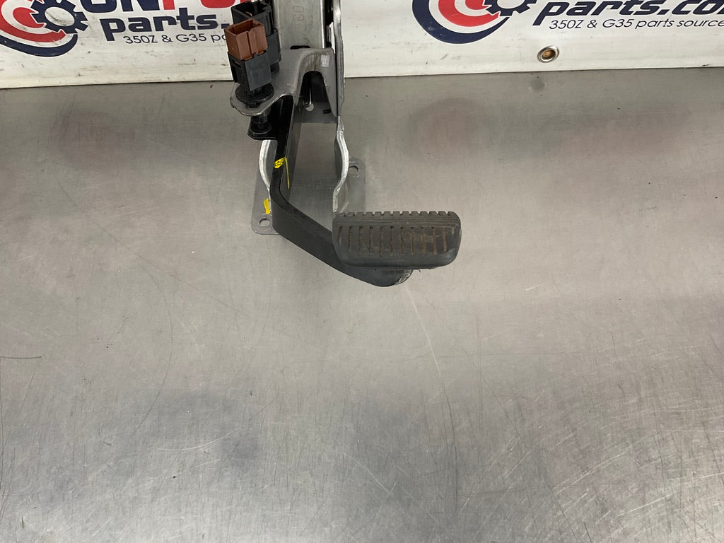 2003 Infiniti G35 Brake Pedal and Bracket OEM 13BEWEC - On Point Parts Inc