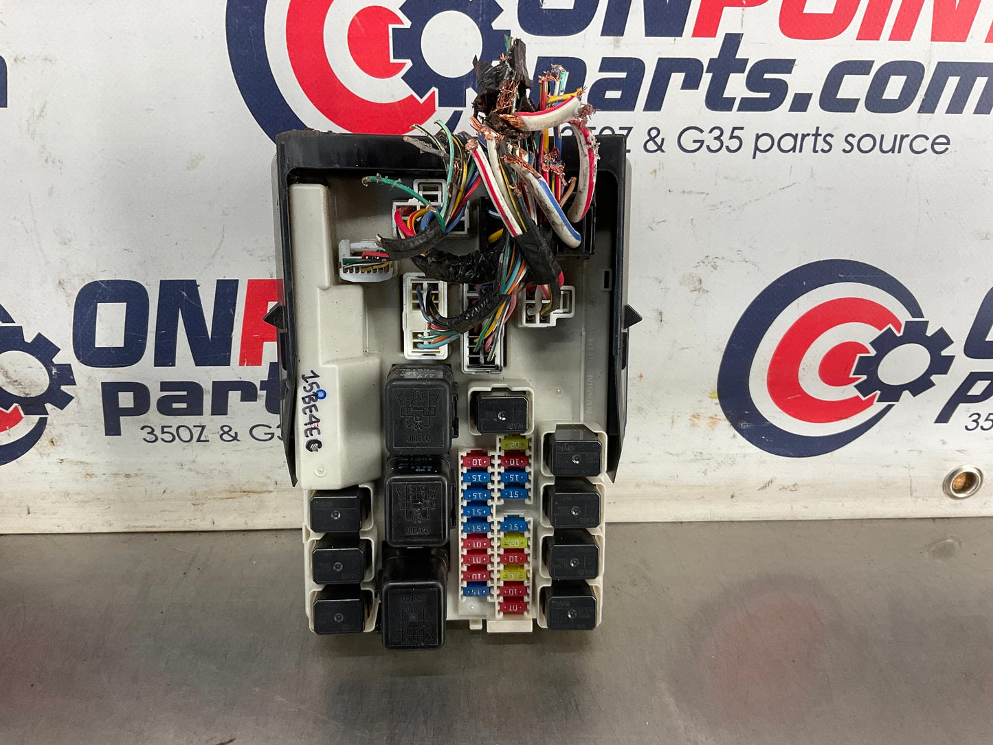 2004 Infiniti G35 IPDM Engine Large Fuse Relay Box 284B7 OEM 15BE4EC - On Point Parts Inc