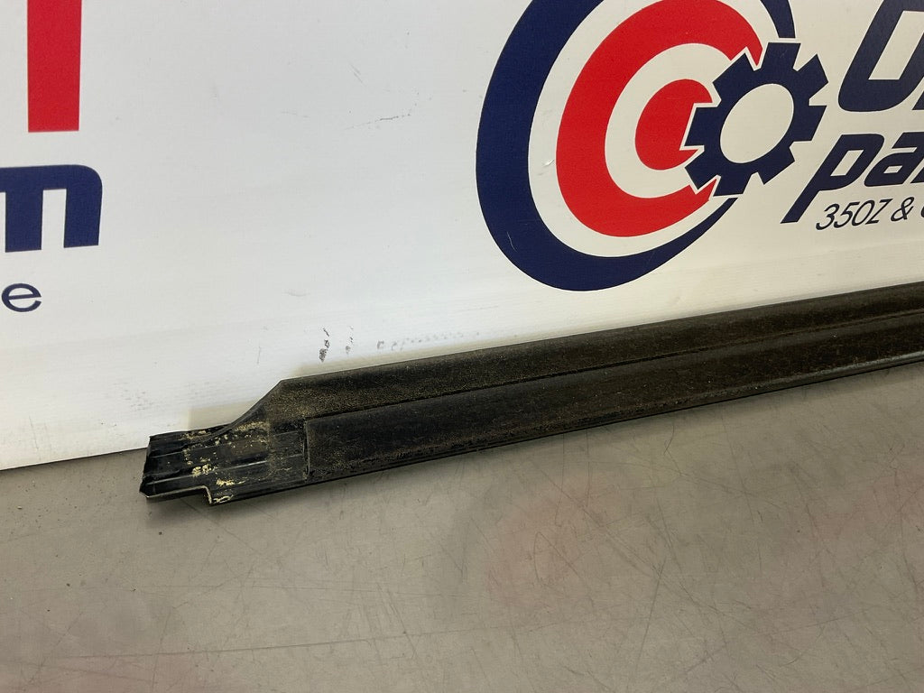 2008 Nissan 350Z Passenger Right Door Window Weatherstrip Moulding OEM 23BJMD3 - On Point Parts Inc