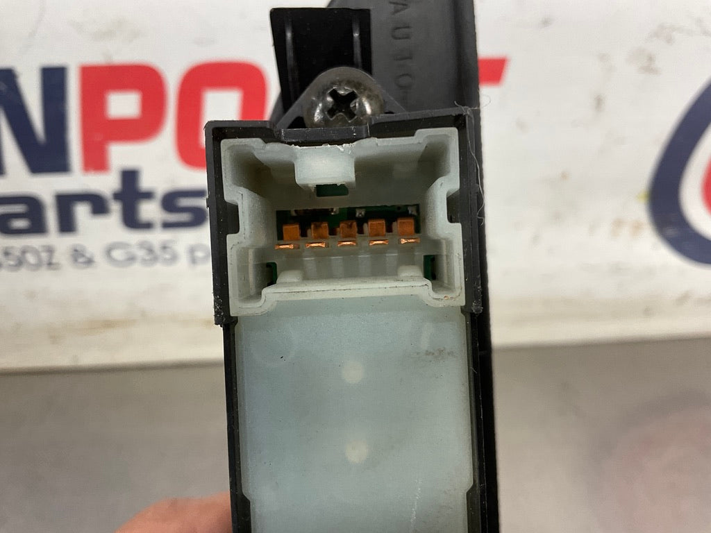 2004 Infiniti G35 Sedan Passenger Right Rear Window Switch 82960 OEM 15BE4EE - On Point Parts Inc