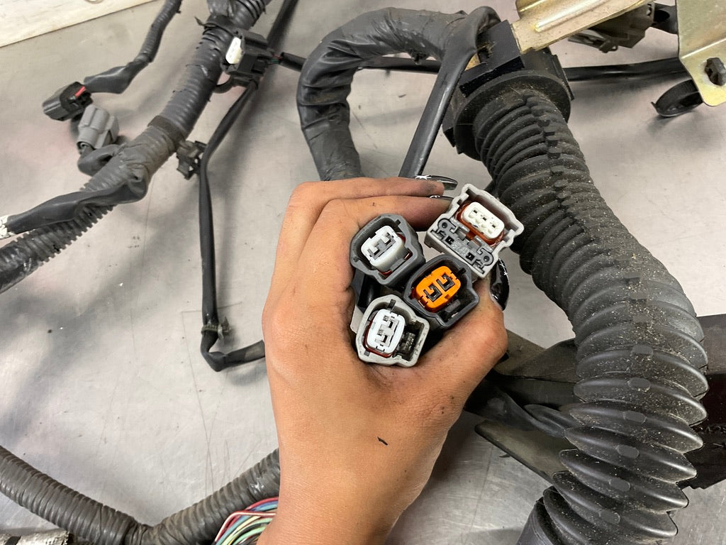 2004 Nissan 350Z Automatic VQ35DE Engine Wiring Harness 70k 24011 OEM 14BEQEI - On Point Parts Inc