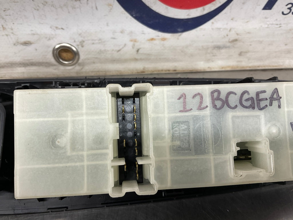 2013 Infiniti G37 Sedan Driver Left Front Door Lock Window Trim 80961 OEM 12BCGE - On Point Parts Inc