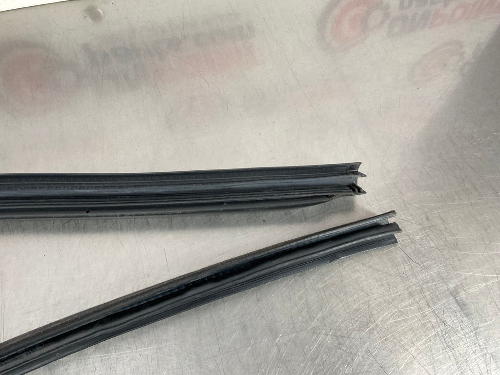 2004 Nissan 350Z Convertible Passenger Right Inner Door Body Seal OEM 14BEQEE - On Point Parts Inc