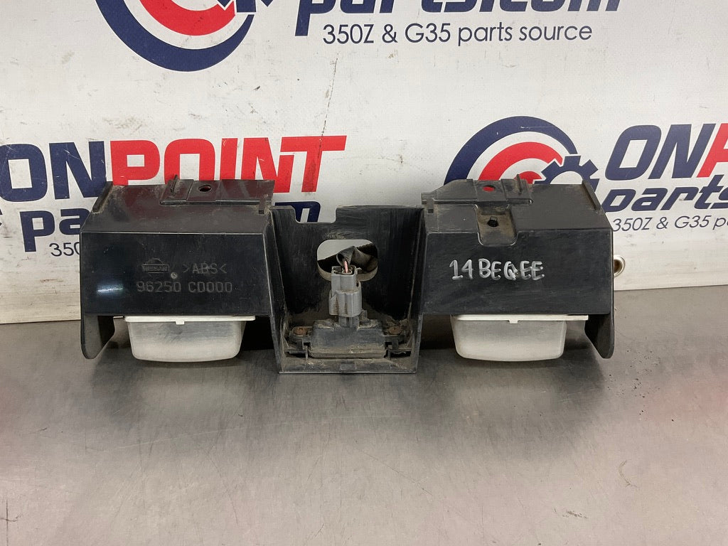 2004 Nissan 350Z Rear Bumper License Plate Light 96250 OEM 14BEQEE - On Point Parts Inc