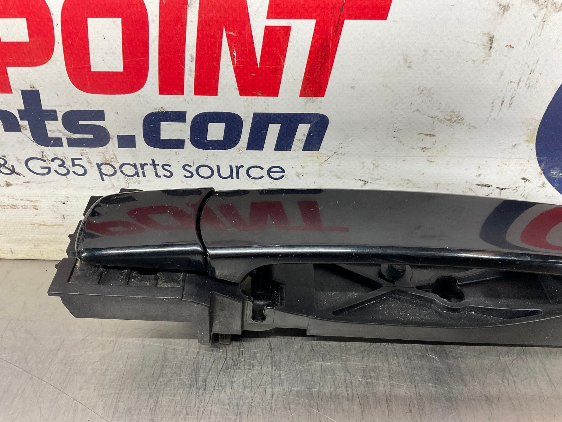 2005 Infiniti G35 Passenger Right Exterior Door Handle OEM 24BFFEE - On Point Parts Inc