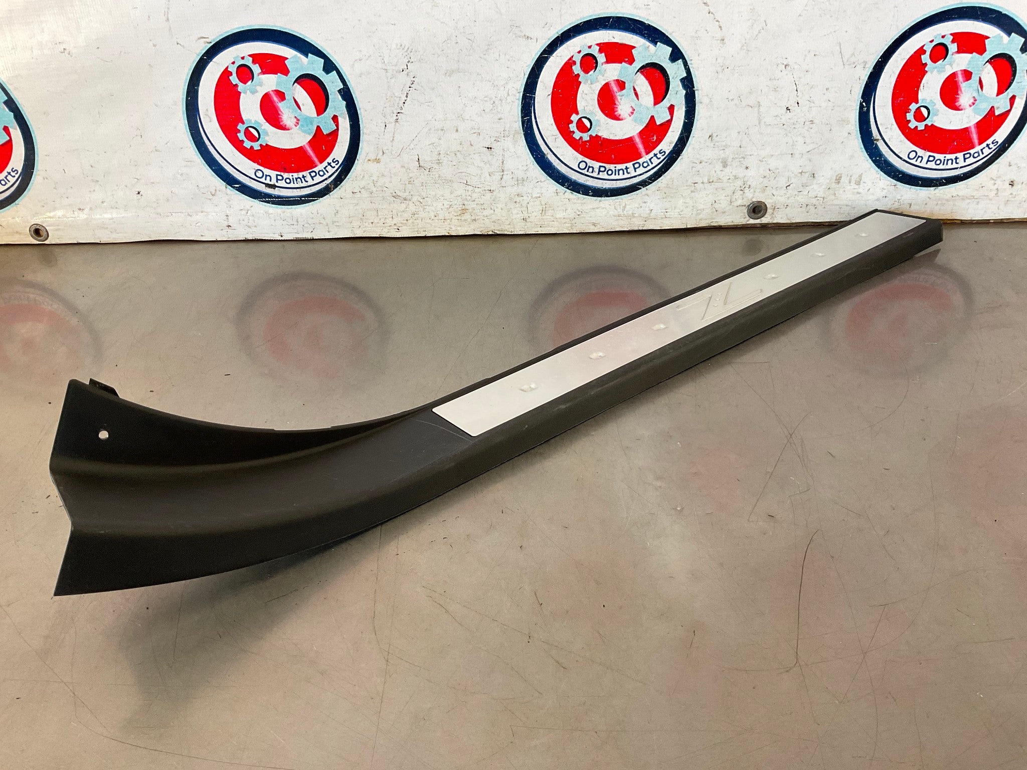 03-09 Nissan 350Z Coupe Right RH Door Sill Scuff Plate 769B0CF00C