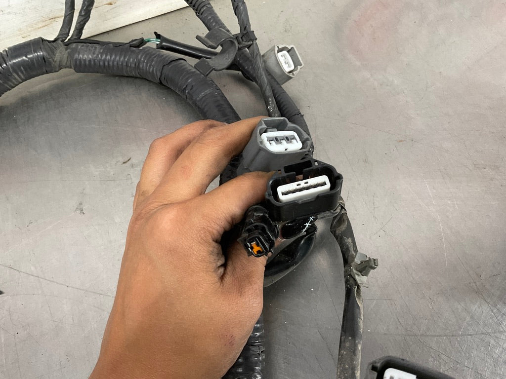 2004 Infiniti G35 VQ35DE Engine Wiring Harness 5 Speed Automatic 108k OEM 15BE4E - On Point Parts Inc