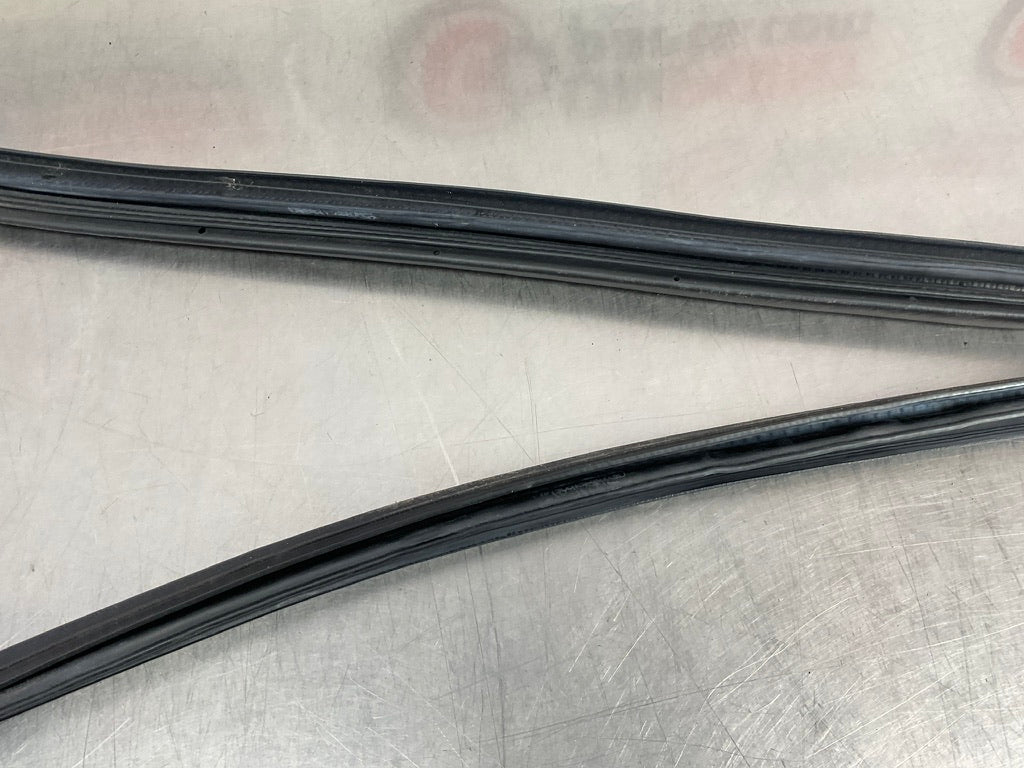 2004 Nissan 350Z Convertible Passenger Right Inner Door Body Seal OEM 14BEQEE - On Point Parts Inc
