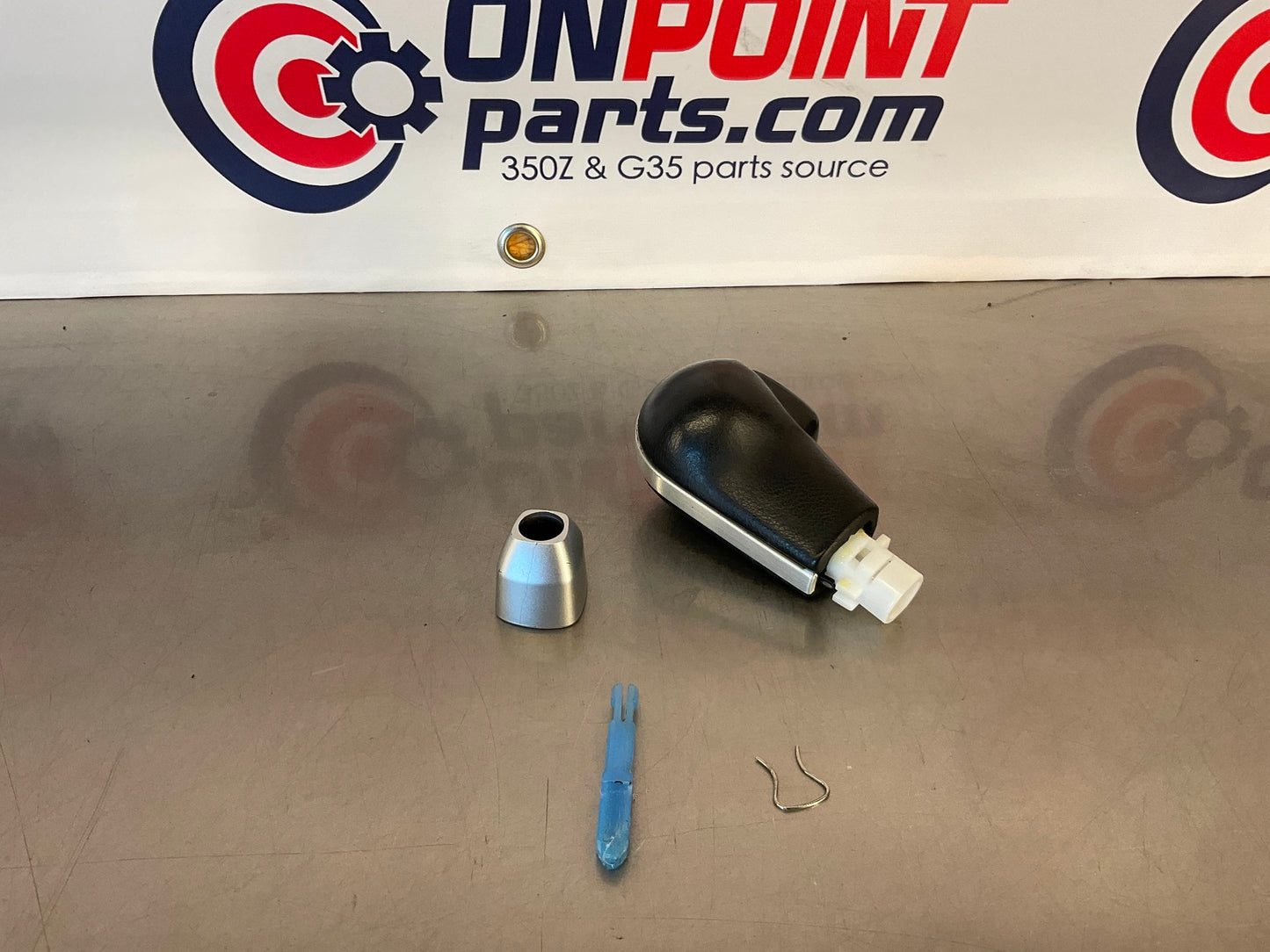 2006 Nissan 350Z Automatic Shift Knob OEM 21BJFDC - On Point Parts Inc