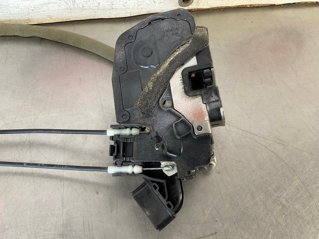 2008 Infiniti G37 Passenger Right Door Lock Actuator OEM 13BI0DE - On Point Parts Inc