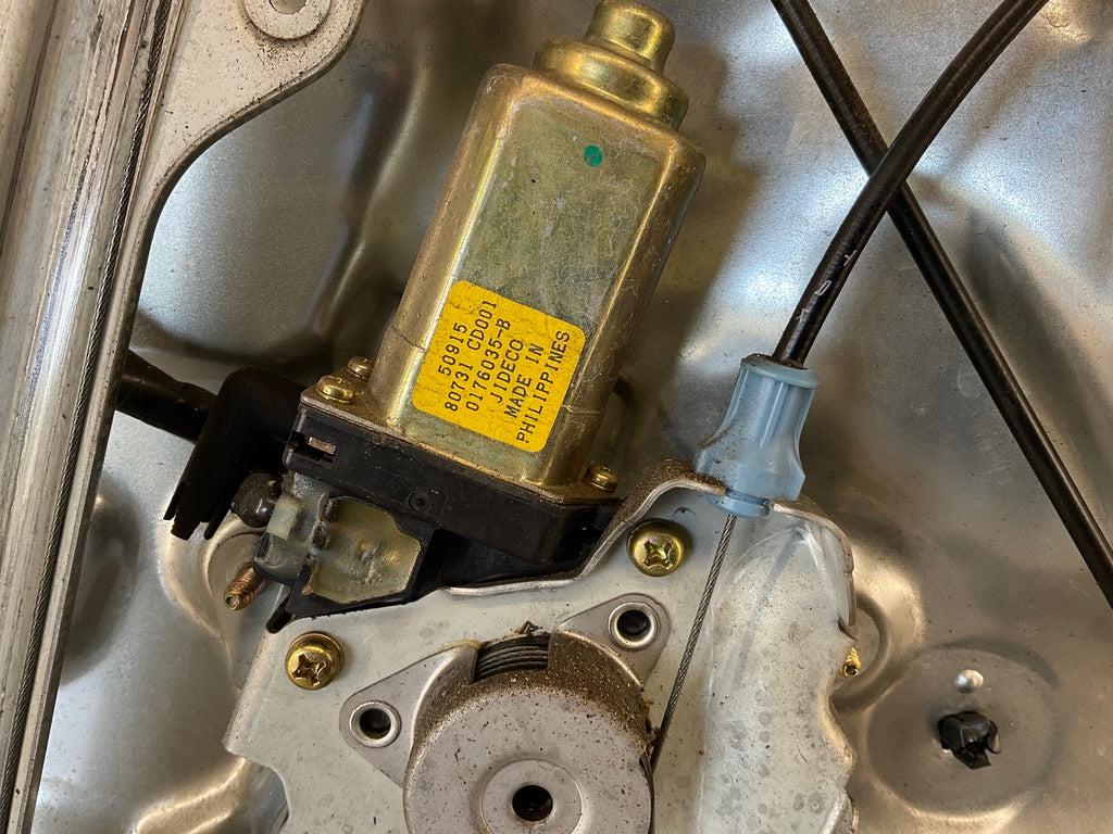2004 Nissan 350Z Driver Left Window Regulator Motor Assembly OEM 24BIVD3 - On Point Parts Inc