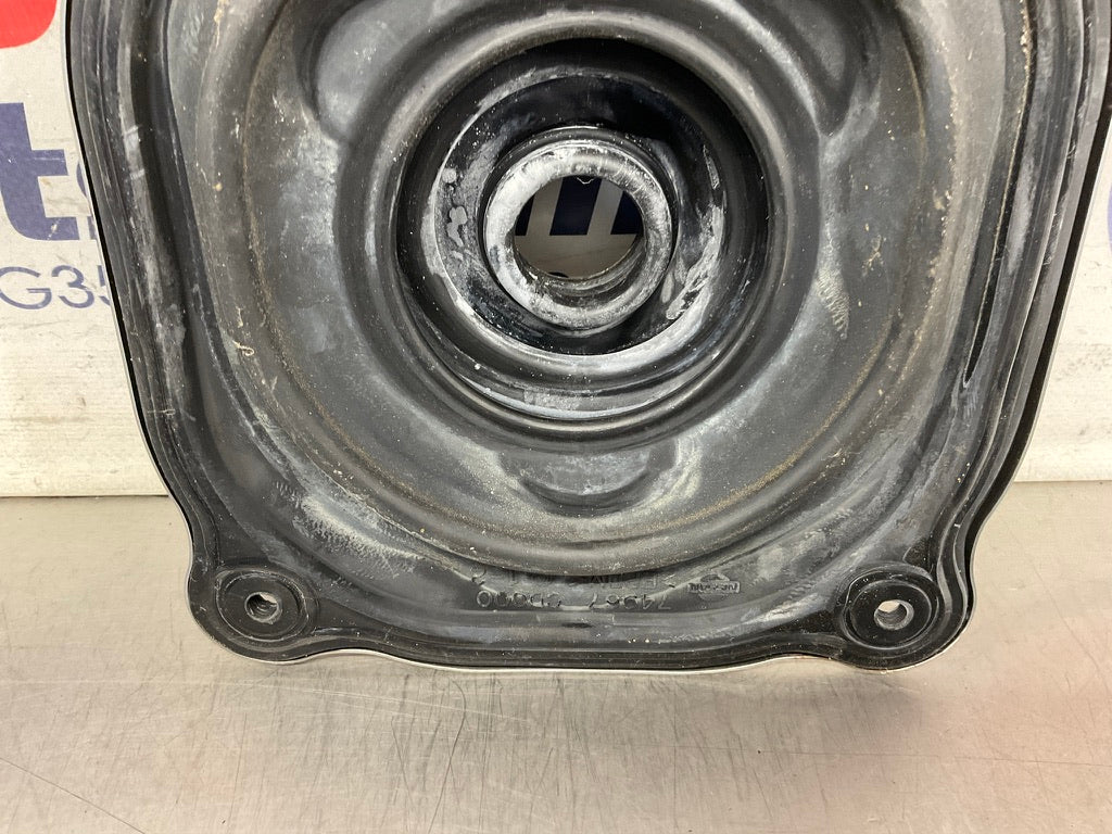 2003 Infiniti G35 Manual Gear Shifter Rubber Boot Bracket 74967 OEM 13BEWEC - On Point Parts Inc