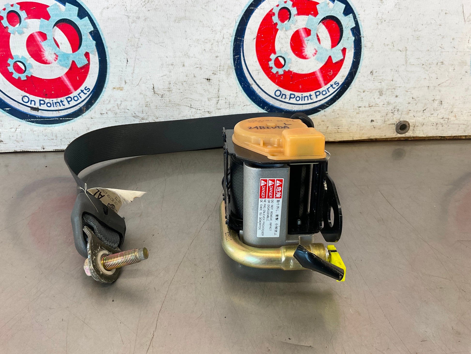 2004 Nissan 350Z Driver Left Seat Belt Retractor Tensioner OEM 24BIVDA - On Point Parts Inc