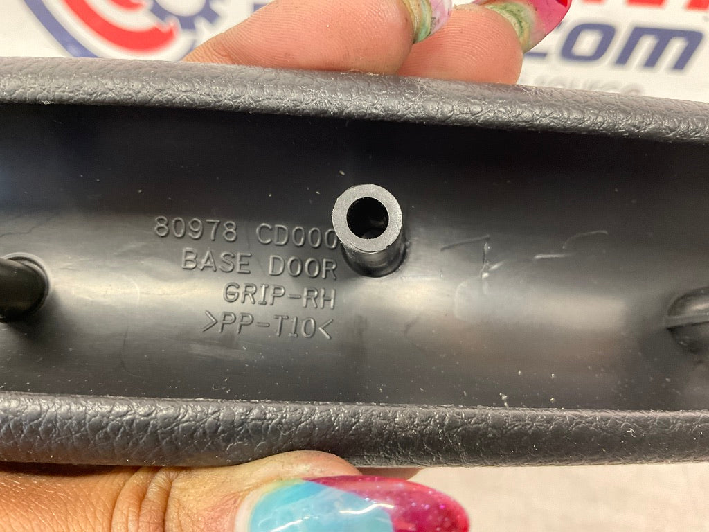 2004 Nissan 350Z Passenger Right Door Grip Handle 80978 OEM 14BEQEE - On Point Parts Inc