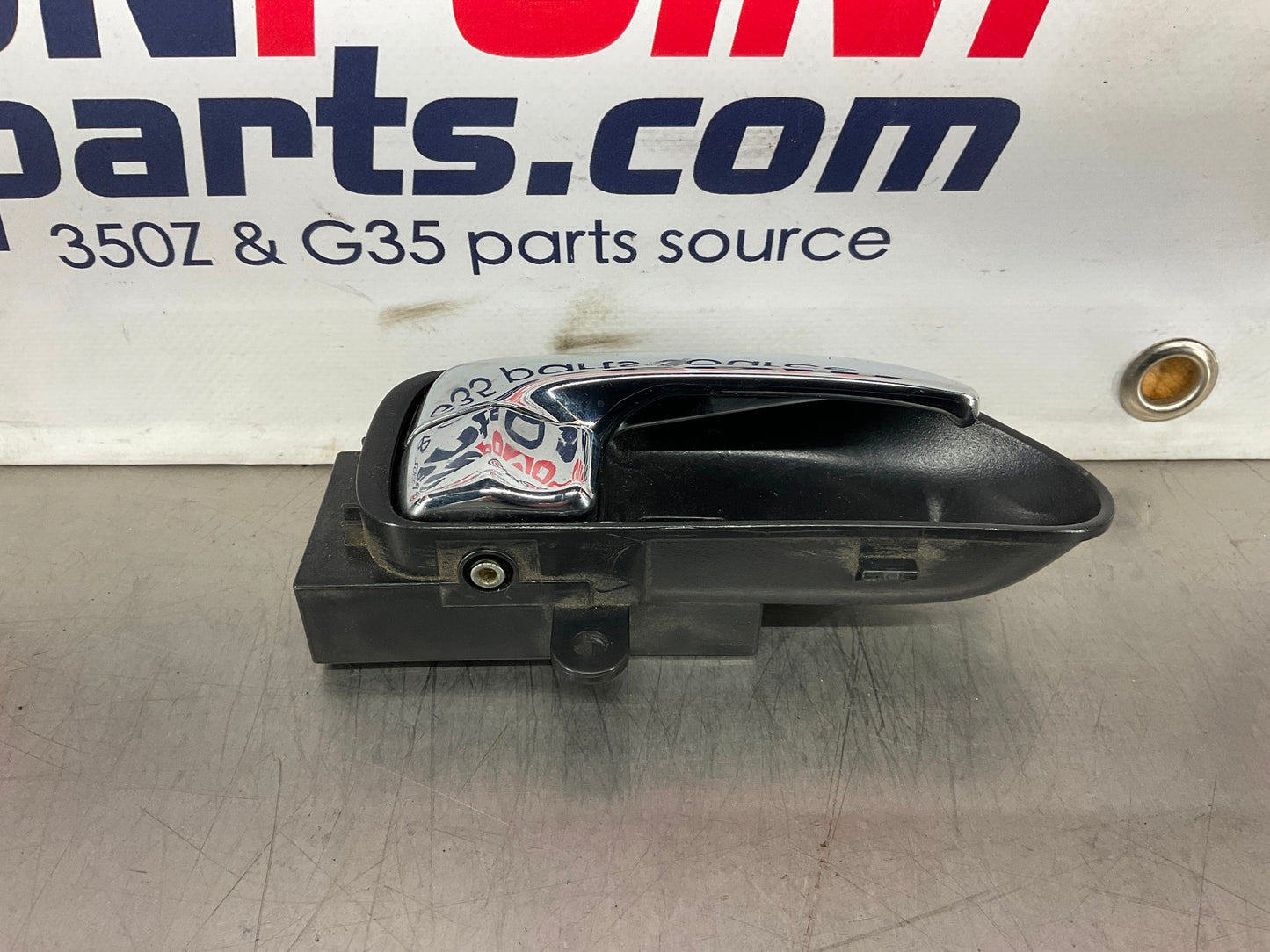 2006 Infiniti G35 Sedan Passenger Right Front Interior Door Handle OEM 25BJ1DE - On Point Parts Inc