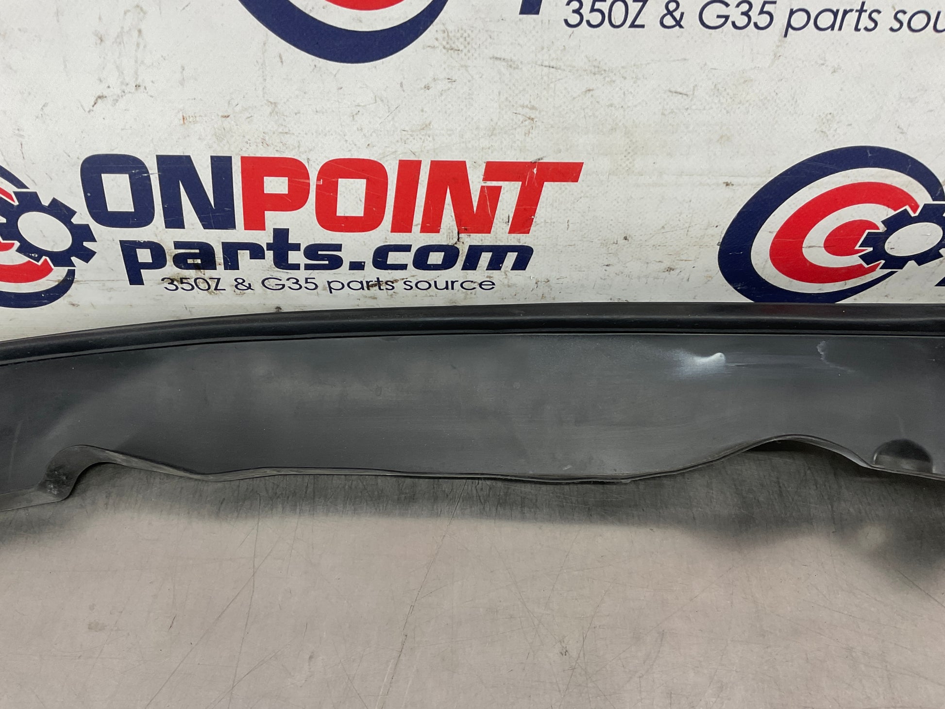 2013 Infiniti G37 Sedan Passenger Right Hood Fender Seal 65820 OEM 12BCGEK - On Point Parts Inc